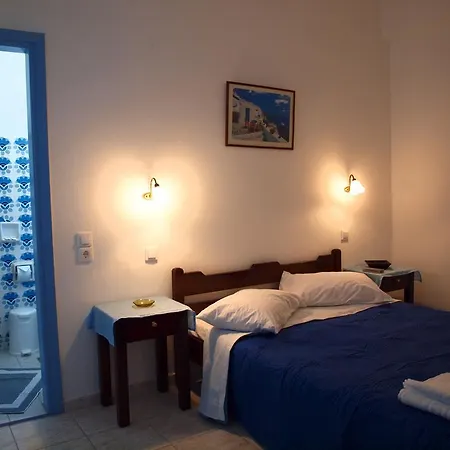 Otel Narkissos Kamári