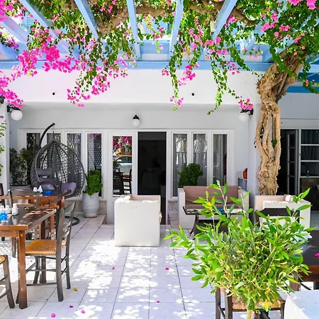 Hotel Narkissos 2*