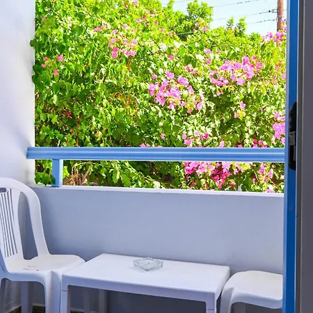 Narkissos Hotel Kamári
