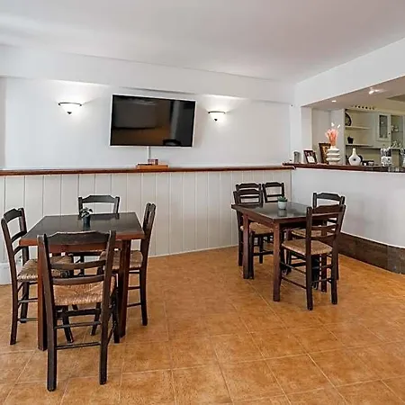那科索斯酒店 Kamári