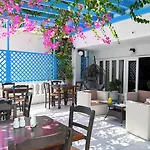 Narkissos Hotel 2*