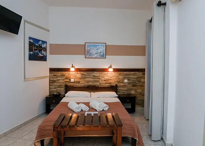 Narkissos Otel Kamári