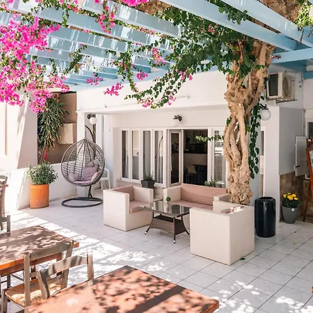 Narkissos Hotel Kamári