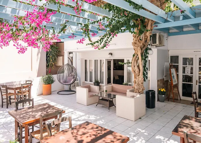 Narkissos Hotel Kamári